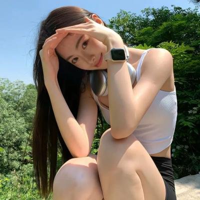 燕子与鹦鹉